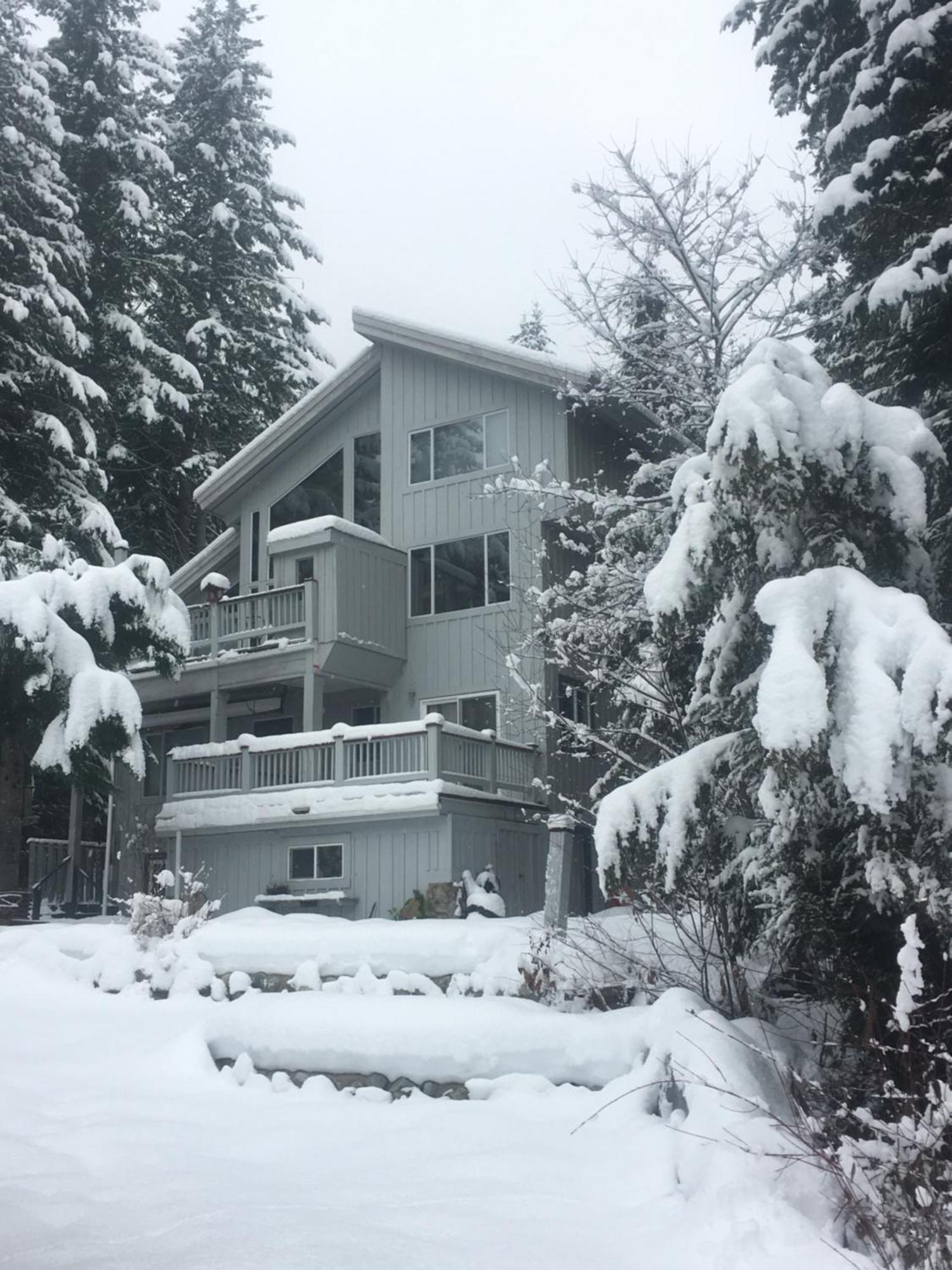 Belle Neige Suites: Whistler Kültér fotó